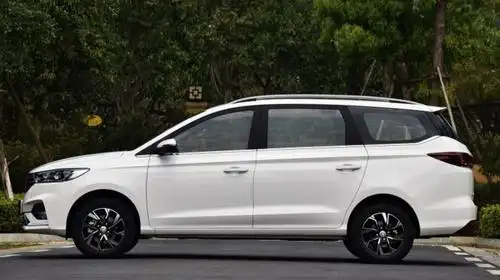 宝骏360怎么样,家用六座车亮点解析