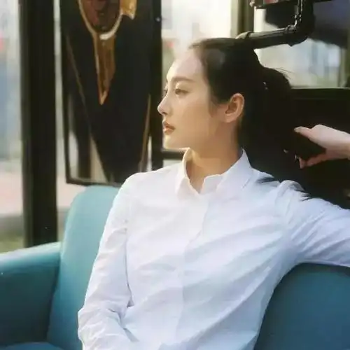 25岁左右的你已经过了 为了一个人和全世界为敌的年龄