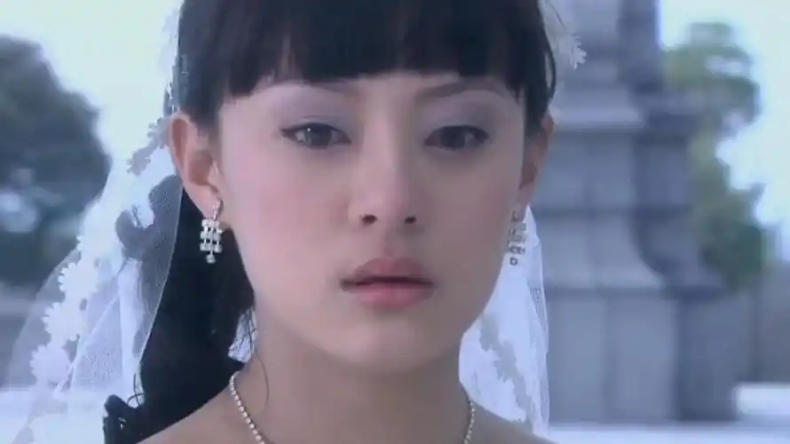 《新上海滩》孙俪饰冯程程被吐槽,赵雅芝版本迷倒了好几代人