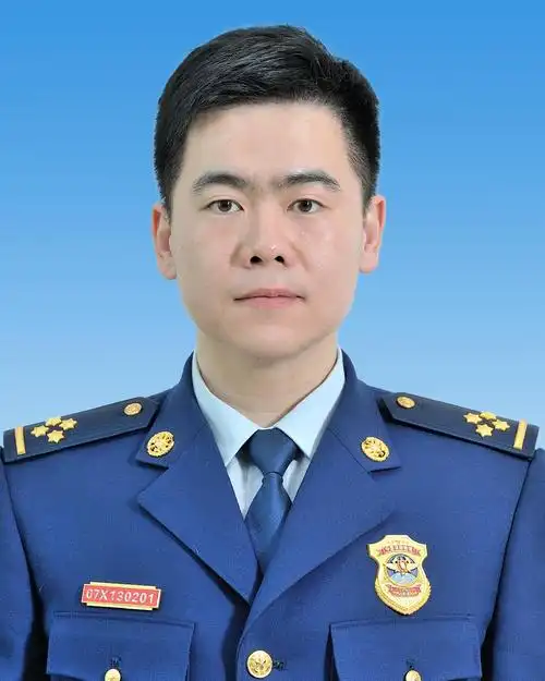 刘佳楠,吉林省四平市梨树县消防救援大队副大队长,一级指挥员消防救援