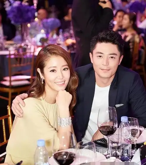 林心如霍建华现身演唱会,他们的永恒爱情多次受到争议 - 娱乐资讯(主