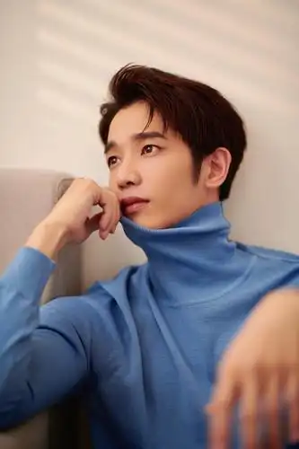 春暖花开,阳光明媚……|春日|刘以豪|春暖花开_新浪新闻