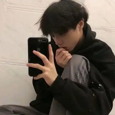 阳光男生帅气头像高清