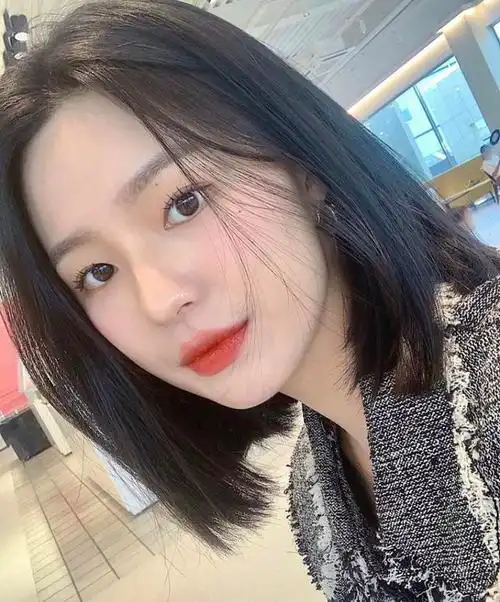 1,长脸女生想剪头,这4款发型才显气质更时髦,也是2021流行款