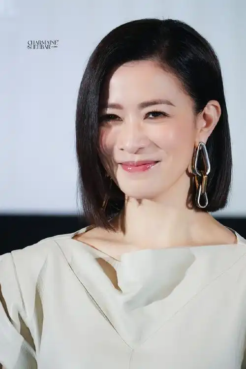 佘诗曼528生日快乐