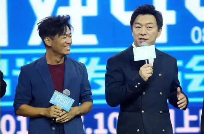 徐峥和黄渤,黄渤徐峥从戏里到戏外都是好兄弟啊_可可情感网