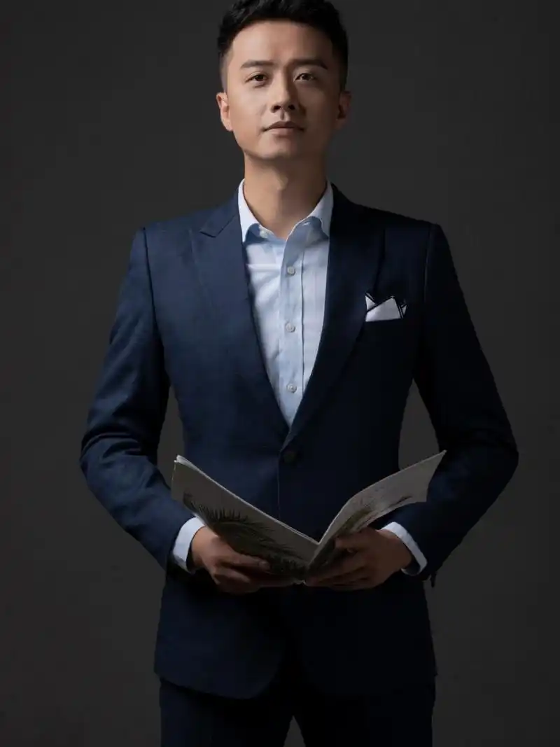 男士商务形象照丨男士写真 干练成熟 白领精英 一套好的形象 会对你的