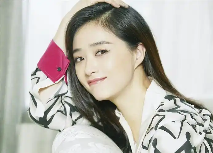 蒋欣衬衣时尚写真御姐范儿十足15