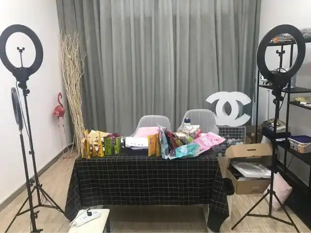 ceo们涌进带货直播间不仅为活下去