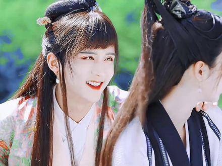 哥哥们的女装美貌直击我的心扉!|任嘉伦|陈奕|张新成_新浪新闻