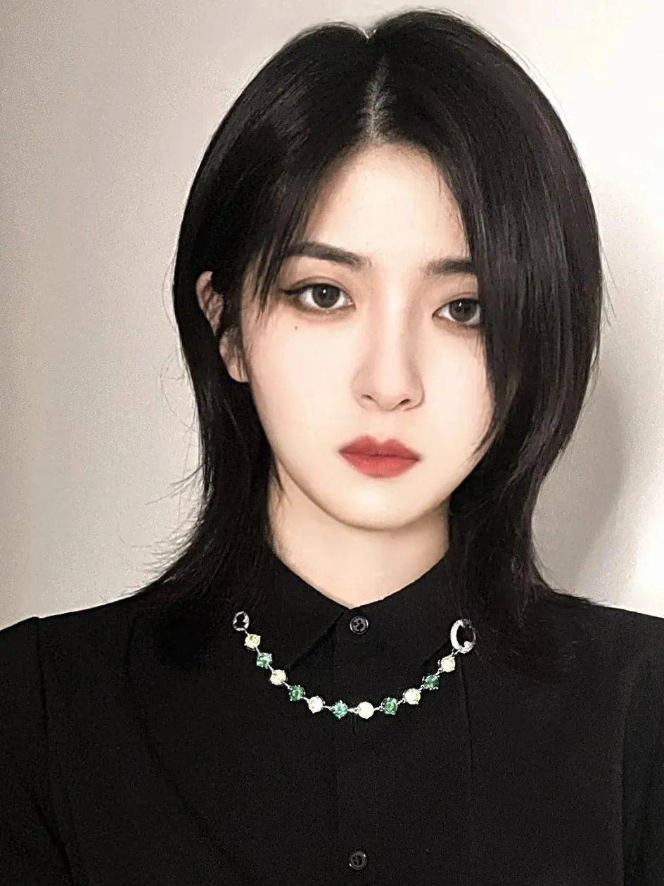 利落又爽快的锁骨碎发_锁骨