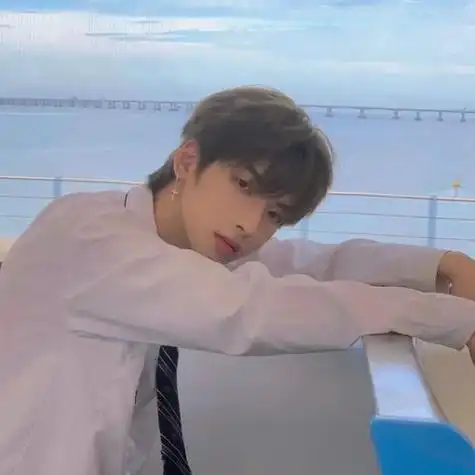 男人照片真实头像图片 成熟稳重 真人