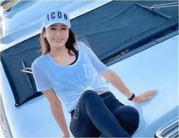 昔日赵敏黎姿41岁三胎圆满如今她过得如何