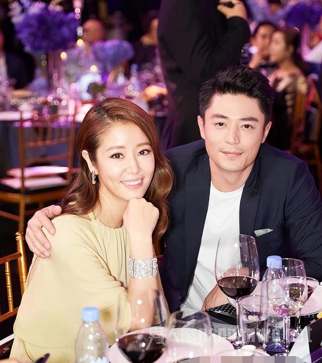 林心如霍建华现身演唱会,他们的永恒爱情多次受到争议 - 娱乐资讯(主