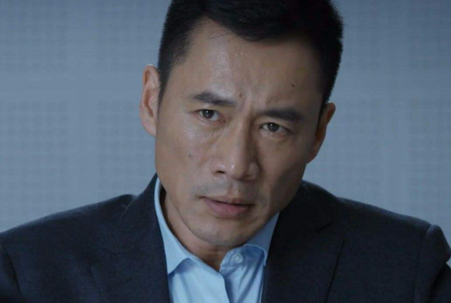 50岁武松丁海峰娶大2岁才女相伴至今一家人幸福不已