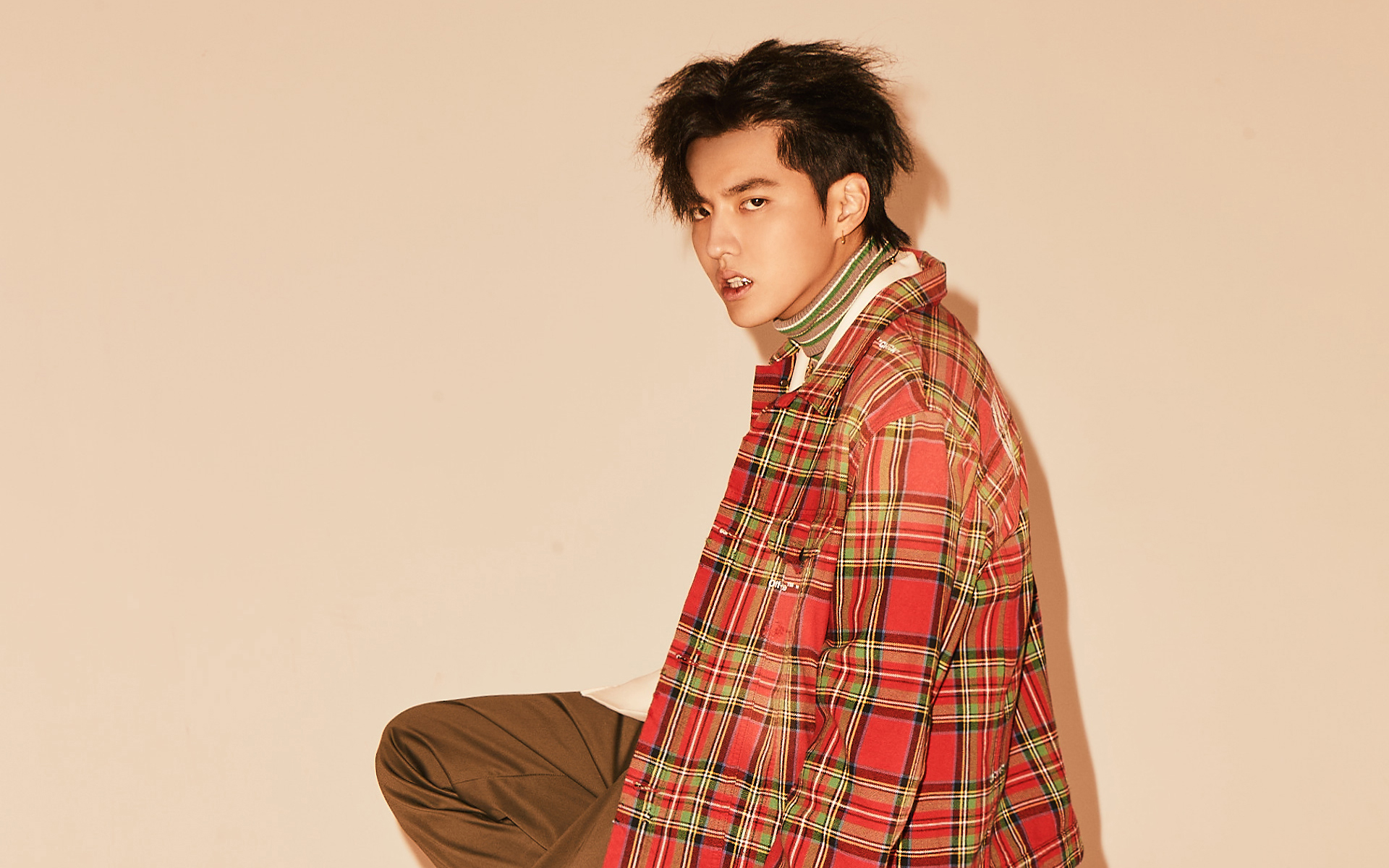 吴亦凡新专辑海报帅气图片壁纸