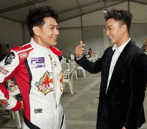 释小龙已经多少岁了