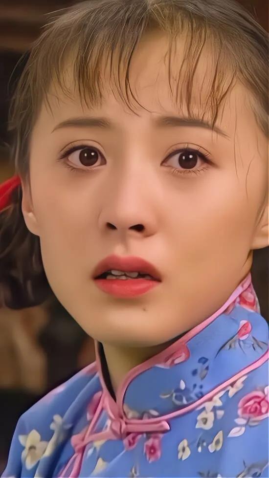 温婉美女徐露:因"可云"出名,民国扮相经典,却因家庭退圈