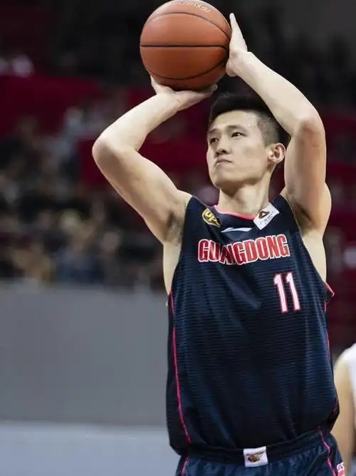 周鹏个人资料介绍(关于周鹏个人简介身高)